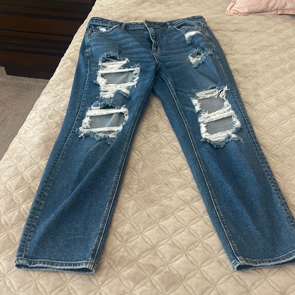 American Eagle mom jeans